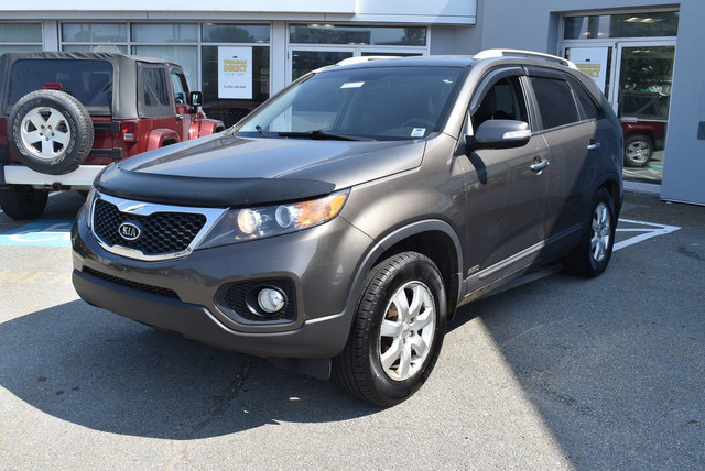 2012 Kia Sorento LX 4WD in Cars & Trucks in City of Halifax