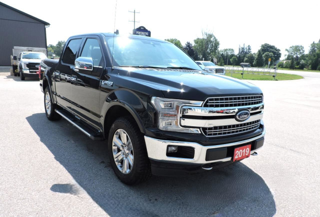 2019 Ford F-150 LARIAT 2.7L 4X4 Leather New Tires Only 74000 KMS in Cars & Trucks in Stratford