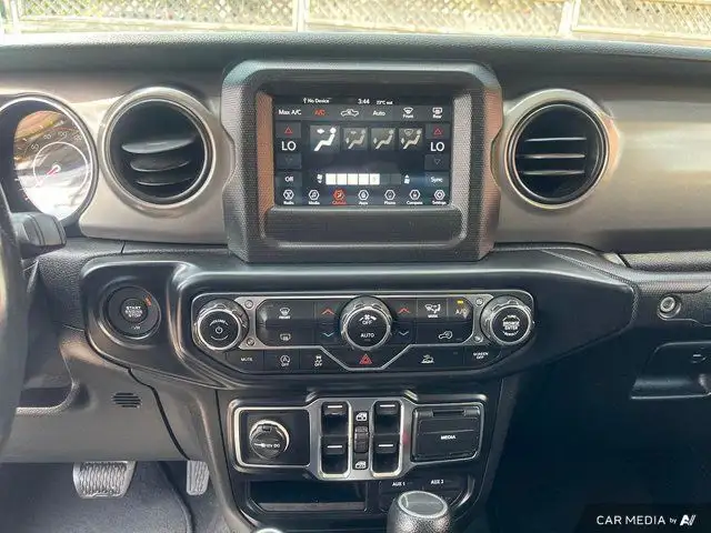 2020 Jeep Gladiator Sport S in Cars & Trucks in Moncton - Image 16