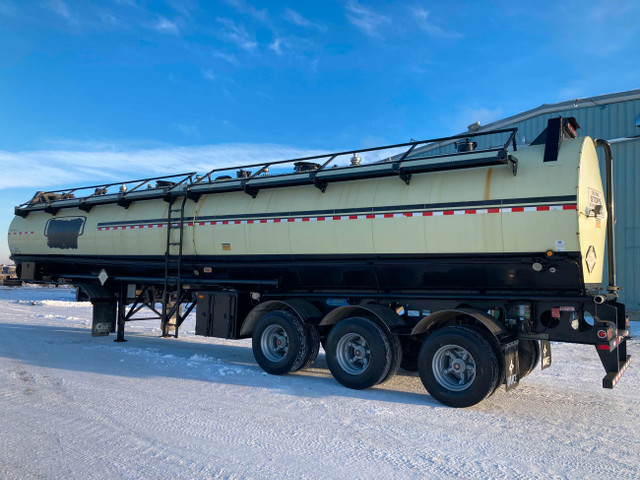 2009 Advance 46,000 Liter Crude Oil Insulated Aluminum Tank Trai in Heavy Equipment in Laval / North Shore - Image 2