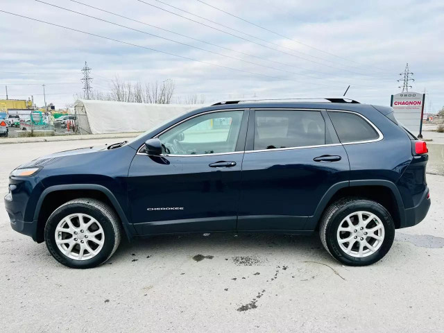 2014 JEEP Cherokee Latitude in Cars & Trucks in City of Montréal - Image 4