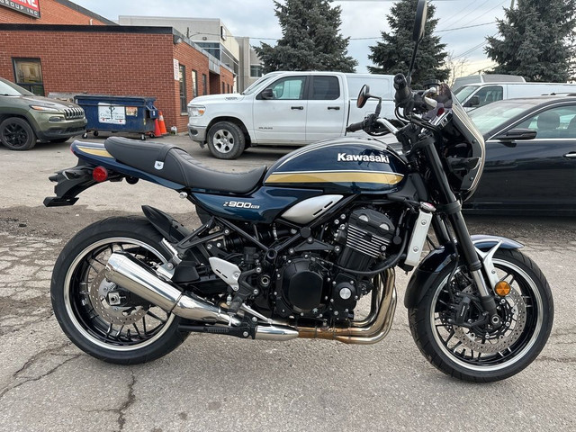  2022 Kawasaki Z900RS ~ Z900 RS ~ RETRO STYLING ~ ABS ~ LOW KMS  in Street, Cruisers & Choppers in City of Toronto