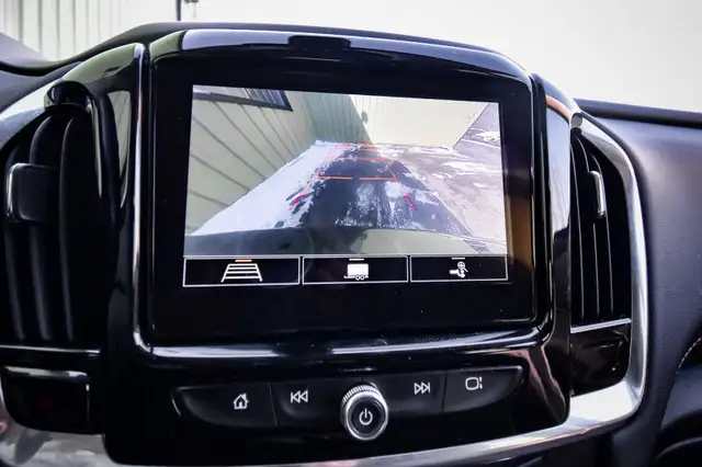 2021 Chevrolet Traverse LT Cloth • 7 PASSENGER • HEATED SEATS in Cars & Trucks in Ottawa - Image 21