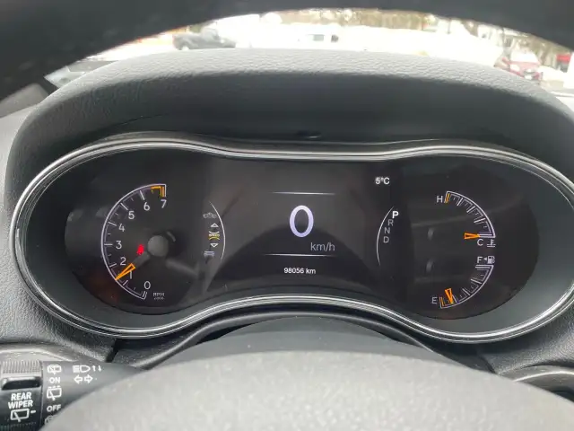 2018 Jeep Grand Cherokee in Cars & Trucks in Ottawa - Image 12