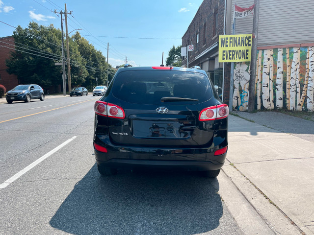 2012 HYUNDAI SANTA FE GL  in Cars & Trucks in City of Toronto - Image 4
