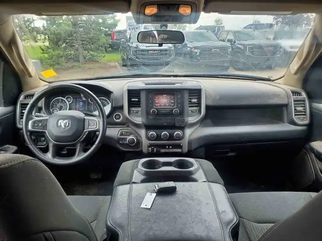 2021 Ram 1500 Tradesman Level 1 5.7L 6'4 Box dans Autos et camions dans Comté de Strathcona - Image 8