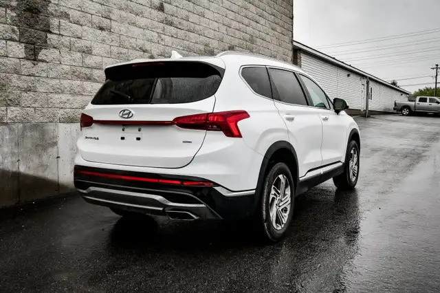 2021 Hyundai Santa Fe Preferred AWD - Heated Seats in Cars & Trucks in Kingston - Image 4