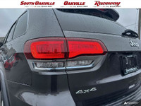 Granite Crystal Metallic Exterior, Black Interior, 4WD, 3.45 Rear Axle Ratio, Apple CarPlay Capable,... (image 7)
