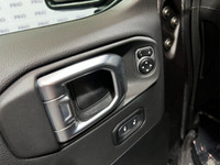 Certified Navigation All Wheel Drive 4WD Rear-View Camera ECO Start Push Start Heated Seats Alloy Wh... (image 9)