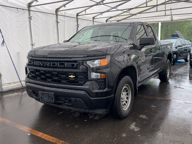 2022 Chevrolet Silverado 1500 WT 4X4 *GR. REMORQ* CARPLAY *REG.  in Cars & Trucks in Laurentides
