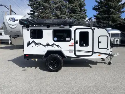 Introducing the 2024 Encore ROG 12BH, the rugged adventure trailer for the whole family! This innova...