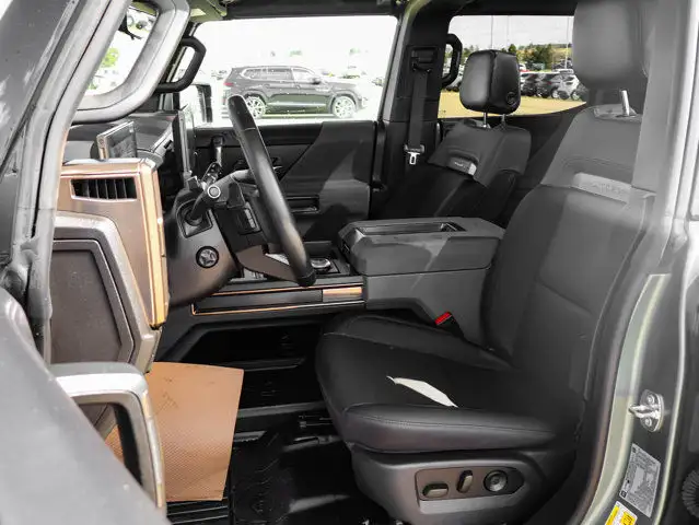 2024 GMC HUMMER EV SUV 3X Edition 1 4X4 in Cars & Trucks in Strathcona County - Image 33