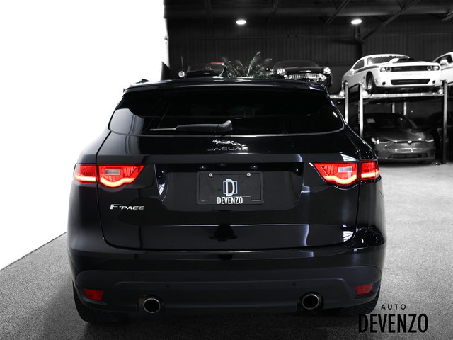2019 Jaguar F-Pace 25t AWD R-Sport Black Package Driver Assist P in Cars & Trucks in Laval / North Shore - Image 4