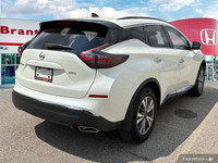Experience the smooth ride and versatile space of this 2023 Nissan Murano S, boasting Pearl White Pe... (image 5)