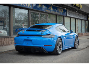 2022 Porsche 718 Cayman