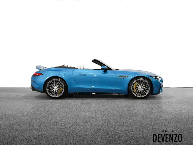2022 Mercedes-Benz SL-Class AMG SL63 Roadster 577hp Hyper Blue M in Cars & Trucks in Laval / North Shore - Image 5
