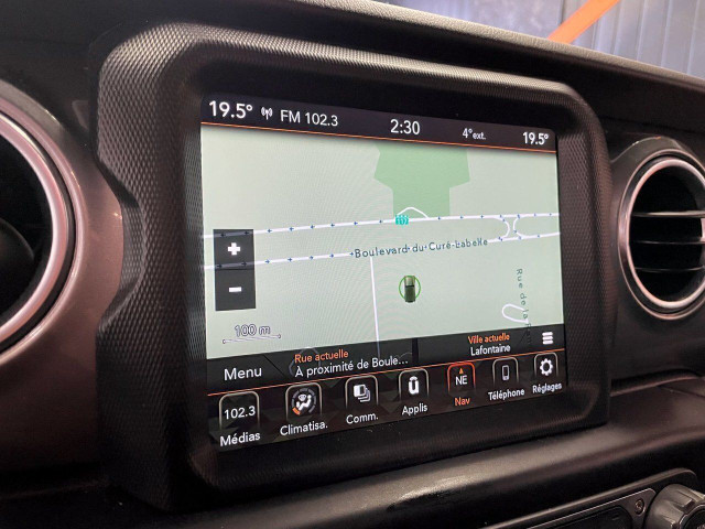 Jeep Wrangler SAHARA 4X4 *NAV* GR TECH CARPLAY ALPINE BLUETOOTH  in Cars & Trucks in Laurentides - Image 3