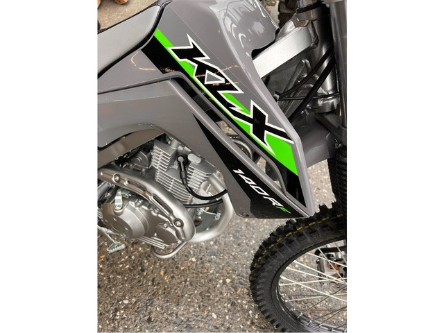  2024 Kawasaki KLX140RF Entreposage Hivernal Gratuit in Dirt Bikes & Motocross in Sherbrooke - Image 3