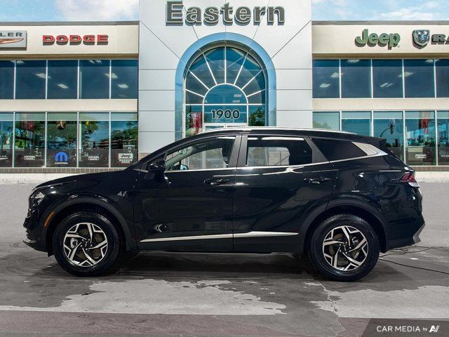 2023 Kia Sportage LX | Heated Seats | Back-Up Camera in Cars & Trucks in Winnipeg - Image 2