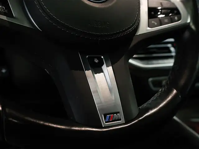 2022 BMW X6 Advanced Driver Assistance Package & Black Pack in Cars & Trucks in Laval / North Shore - Image 20