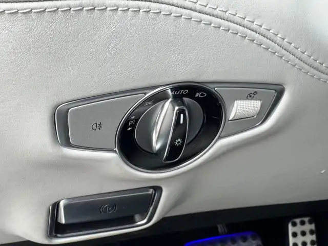 2019 Mercedes-Benz S-Class AMG S 63 **CLEAN CARFAX** in Cars & Trucks in Hamilton - Image 30