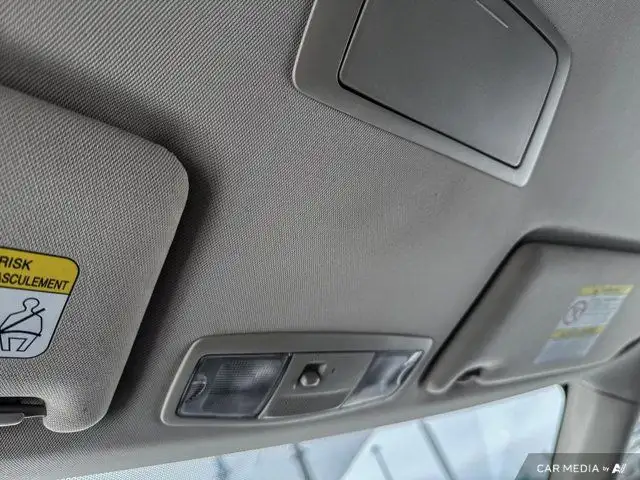 2019 Mitsubishi Outlander Essential | Bluetooth | Siege Chauffan in Cars & Trucks in Laval / North Shore - Image 26