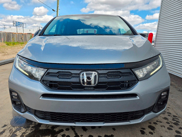 2025 Honda Odyssey Sport **POWER MOONROOF**HEATED STEERING WH... in Cars & Trucks in Grande Prairie - Image 2