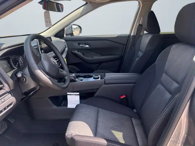 2025 Nissan Rogue dans Autos et camions dans Calgary - Image 10