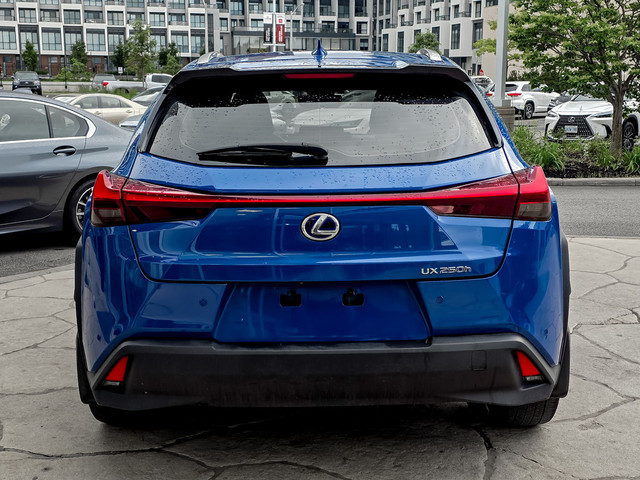 2021 Lexus UX 250H | Luxury Pkg | AWD | Safety Certified in Cars & Trucks in City of Toronto - Image 4