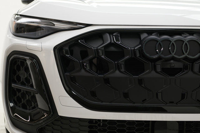 2025 Audi Q5 in Cars & Trucks in Winnipeg - Image 3
