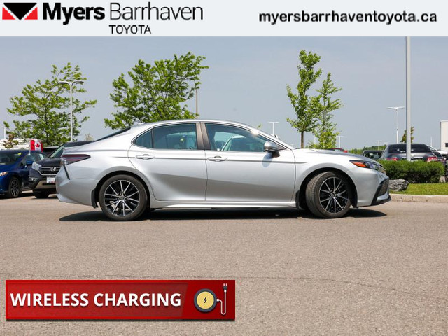 2023 Toyota Camry Hybrid SE - $289 B/W - Low Mileage in Cars & Trucks in Ottawa - Image 2