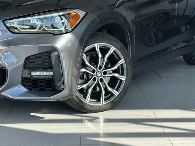 2021 BMW X1 xDrive28i in Cars & Trucks in Vancouver - Image 3