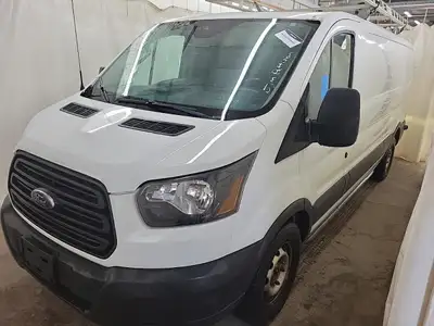 Situé à Mirabel, Auto Dépôt Mirabel est l'un des plus importants centres de véhicules d'occasion dan...