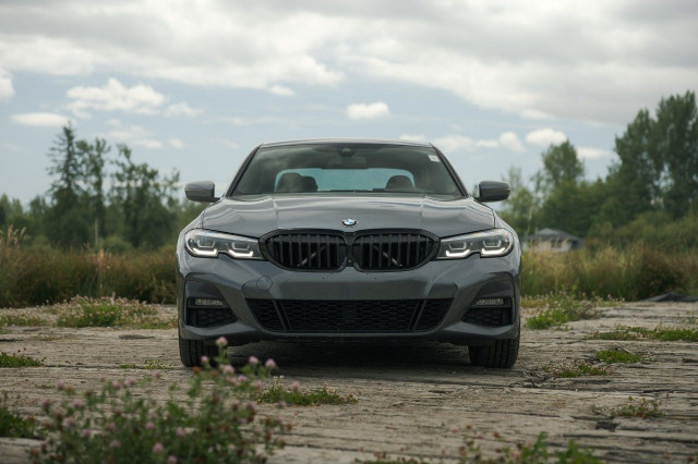 2020 BMW 3 Series in Cars & Trucks in Delta/Surrey/Langley - Image 3