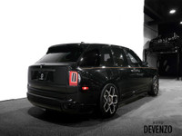 VENDU!!! Black Badge Cullinan, Black Diamond on Bespoke Interior Yellow, 22'' Part Polished Black Ba... (image 3)