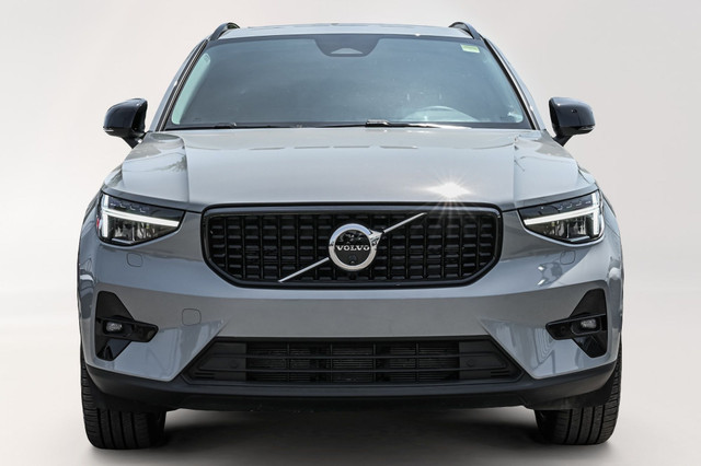 2025 Volvo XC40 in Cars & Trucks in City of Montréal - Image 2