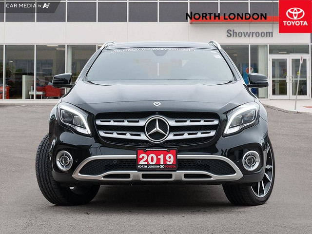 2019 Mercedes-Benz GLA 250 CLEAN CARFAX - ONE OWNER - LOW KMS... in Cars & Trucks in London - Image 2