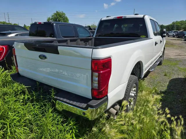 2020 Ford Super Duty F-350 SRW dans Autos et camions dans Ottawa - Image 3
