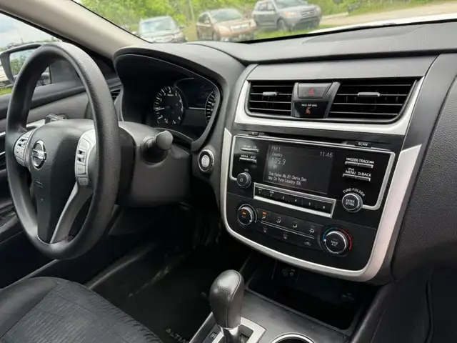 2017 NISSAN ALTIMA 2.5 | REV CAM | GAS SAVER dans Autos et camions dans Barrie - Image 11