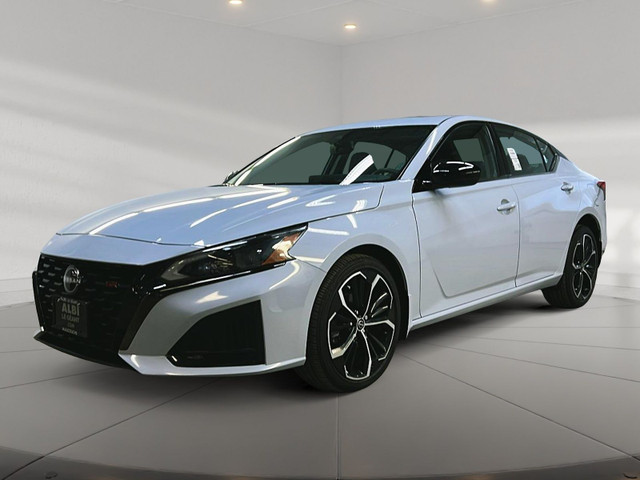2023 Nissan Altima SR PREMIUM CUIR TOIT NAV 4RM in Cars & Trucks in Laval / North Shore