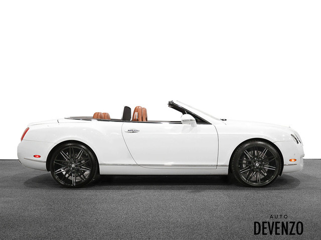  2010 Bentley Continental GT Convertible GTC W12 6.0L in Cars & Trucks in Laval / North Shore - Image 3