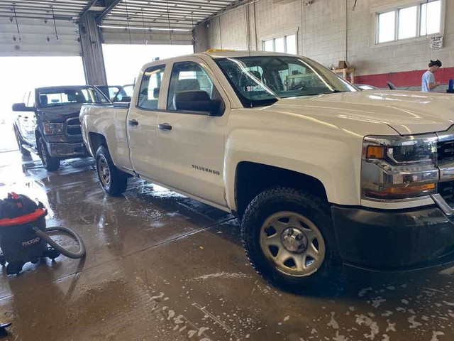 2018 CHEVRO SILVERADO K1500 LS in Cars & Trucks in Barrie - Image 3