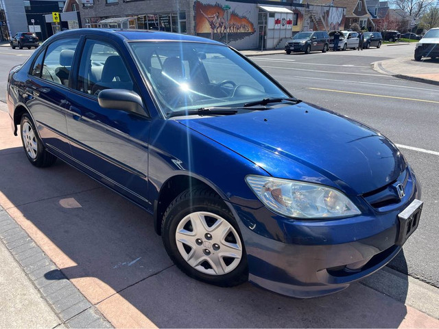 2004 Honda Civic Sdn in Cars & Trucks in Hamilton