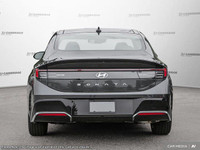 This Hyundai Sonata has a trusty Regular Unleaded I-4 2.5 L/152 engine powering this Automatic trans... (image 4)