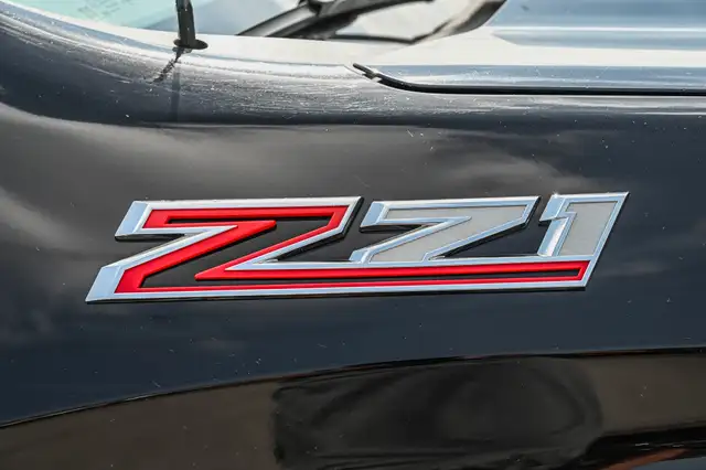 2022 Chevrolet Silverado 1500 RST Z71 Awd 4X4 Crew Cab / 5.3L V8 in Cars & Trucks in City of Montréal - Image 12