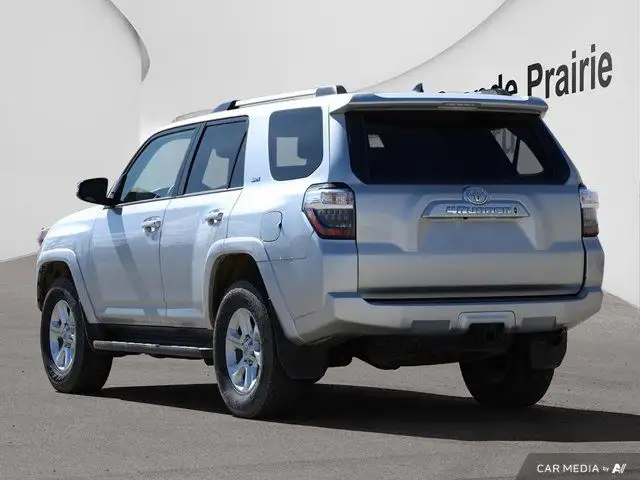 2023 Toyota 4Runner SR5 | Bluetooth | Backup Camera in Cars & Trucks in Grande Prairie - Image 4