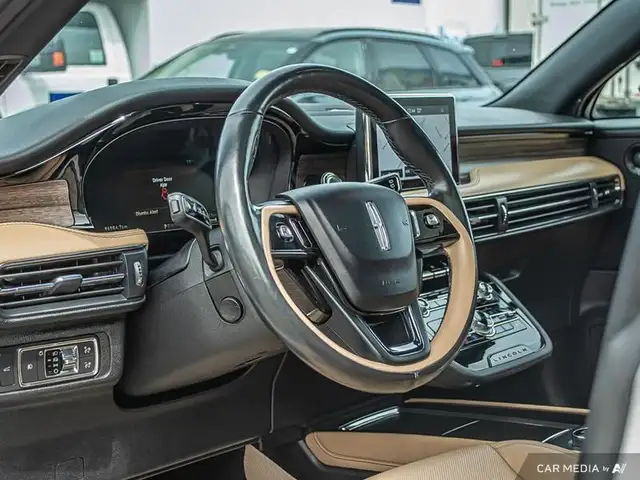 2020 Lincoln Corsair Reserve in Cars & Trucks in Edmonton - Image 15