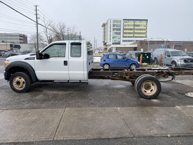 2012 Ford F-450 6.8L,V10 Ext. Cab/Chassis Dually RWD in Cars & Trucks in City of Toronto - Image 4