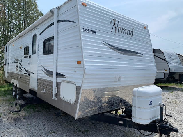 2011 Nomad Skyline 297BHS BUNK HOUSE FREE STORAGE TIL SPRING in Travel Trailers & Campers in London