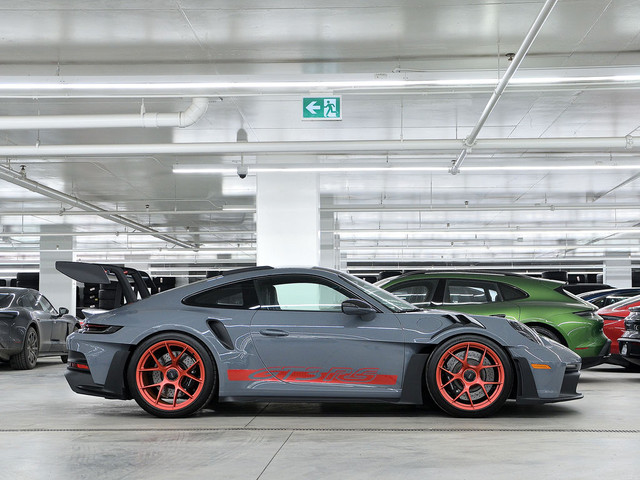 2023 Porsche 911 GT3 RS | Weissach Package | Front Axle Lift Sys in Cars & Trucks in Longueuil / South Shore - Image 2